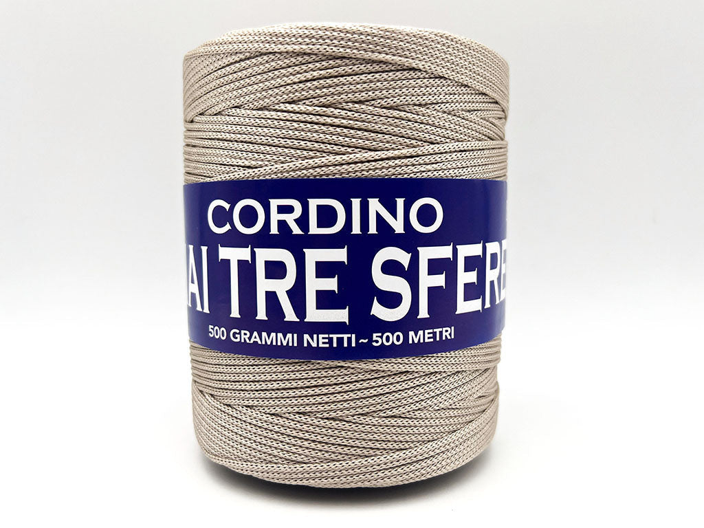 Cordino Thai Tre Sfere 500g 500m Filato PP 1,8 mm per Uncinetto Borse Cestini Fai da Te Morbido Resistente Anti Groviglio - BEIGE SCURO